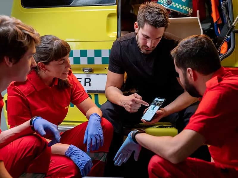 Huấn luyện nhóm CPR với TeamReporter